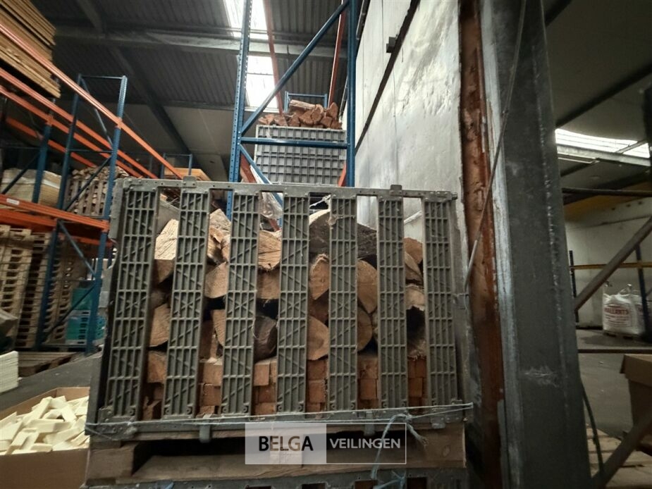 1 Palletbox den hout – foto 2 – kavel bij Belga Veilingen, Lummen