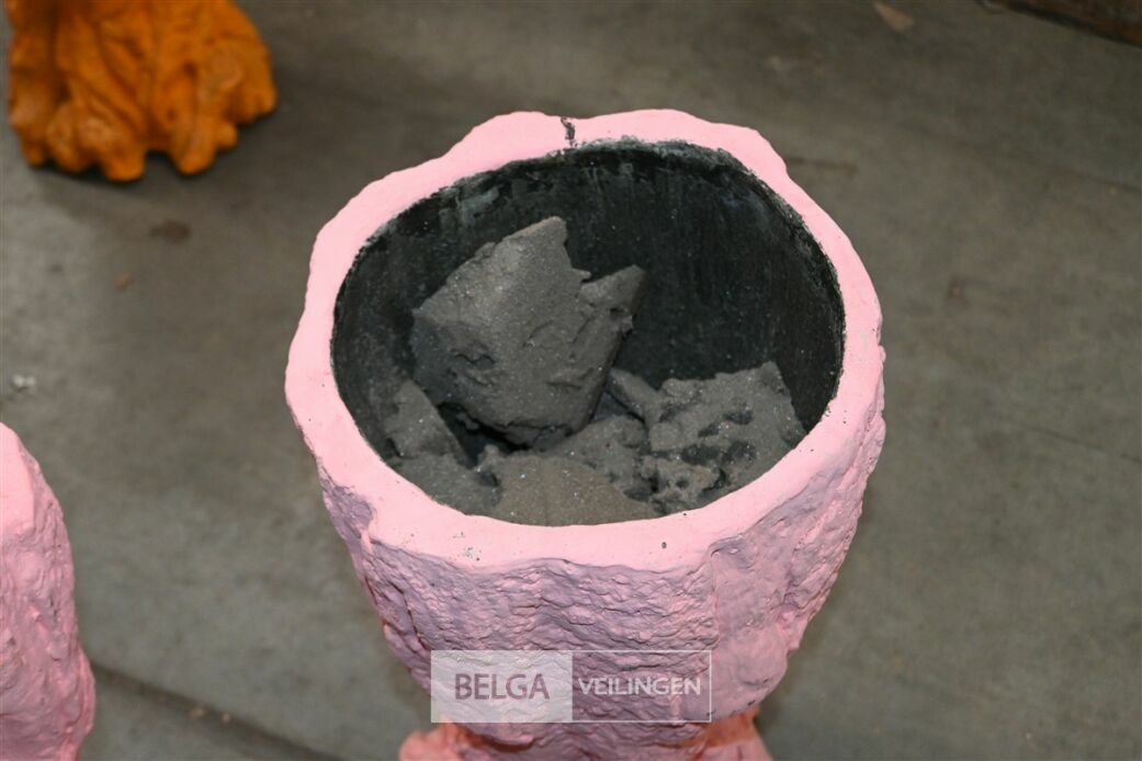 ± 2x Roze bloempotten – foto 5 – kavel bij Belga Veilingen, Lummen