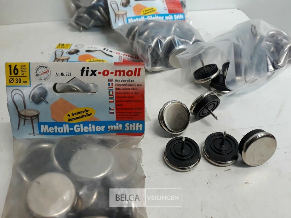 5 x Meubelglijders met nagel 30 mm 16 stuks – foto 4 – kavel bij Belga Veilingen, Oudsbergen