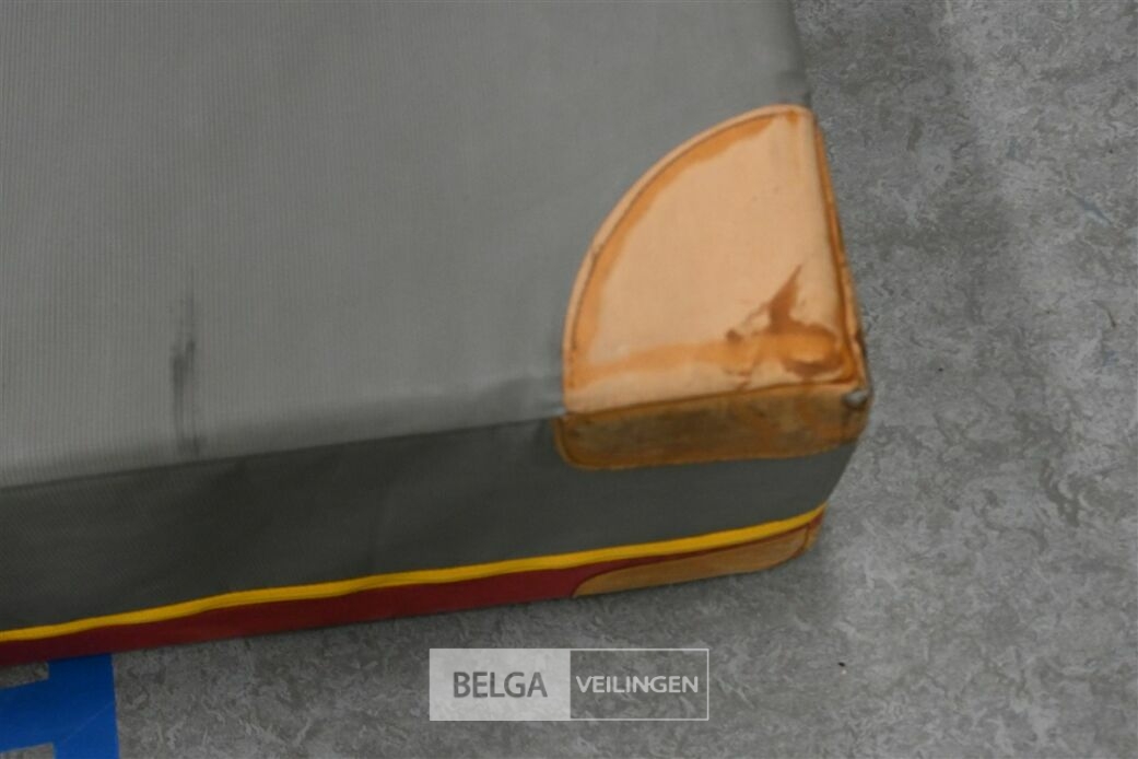 1x Dikke turnmat – foto 5 – kavel bij Belga Veilingen
