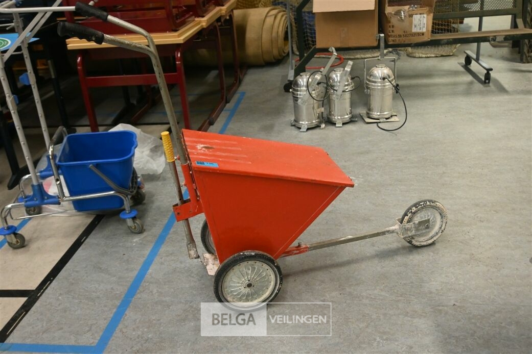 Krijtkar – foto 2 – kavel bij Belga Veilingen
