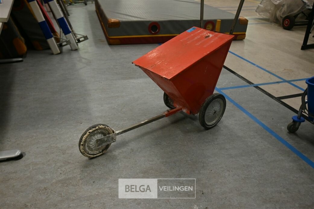 Krijtkar – foto 4 – kavel bij Belga Veilingen