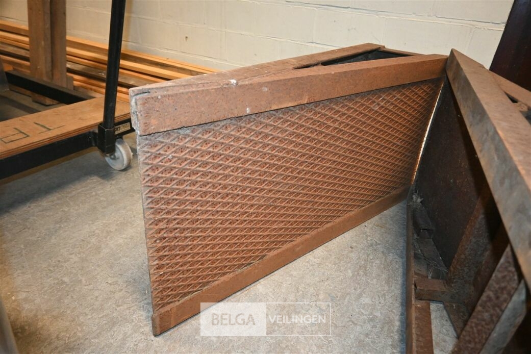 2x Rijplaten – foto 4 – kavel bij Belga Veilingen