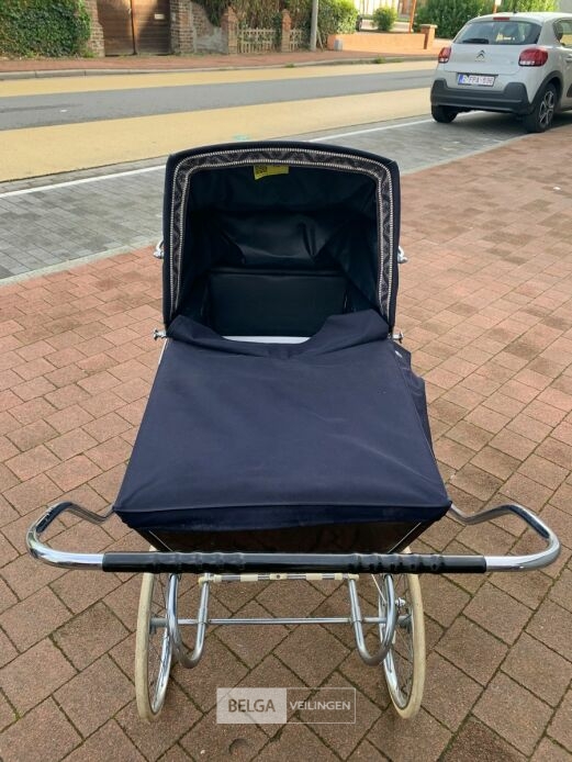 Unieke zeldzame kinderwagen – foto 3 – kavel bij Belga Veilingen, Knokke