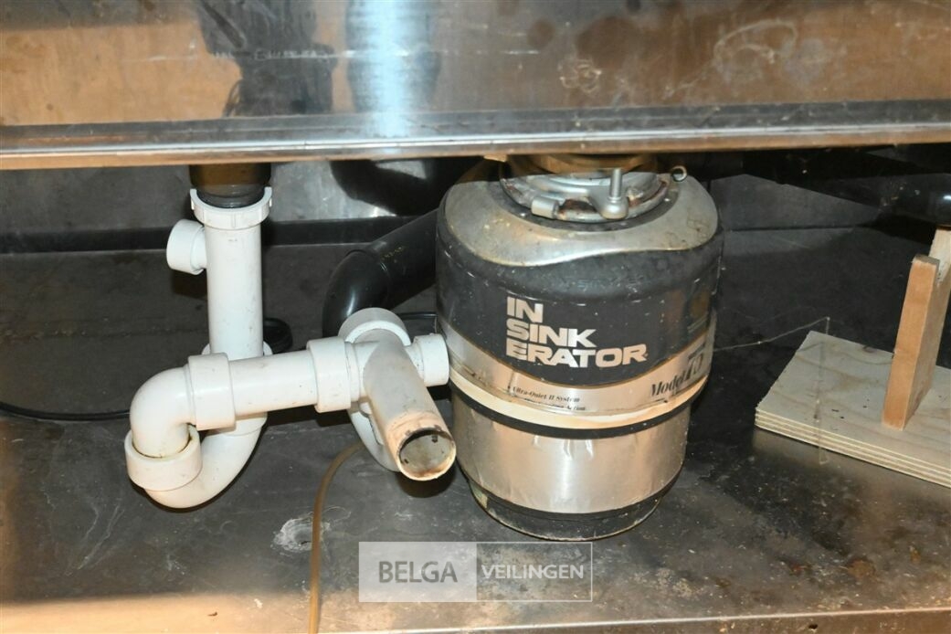 Toogspoelbak GIGA – foto 5 – kavel bij Belga Veilingen