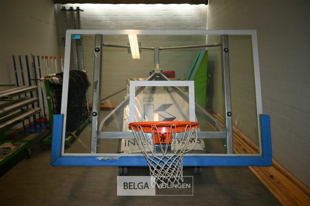 Inklapbare mobiele basketbalring – foto 3 – kavel bij Belga Veilingen