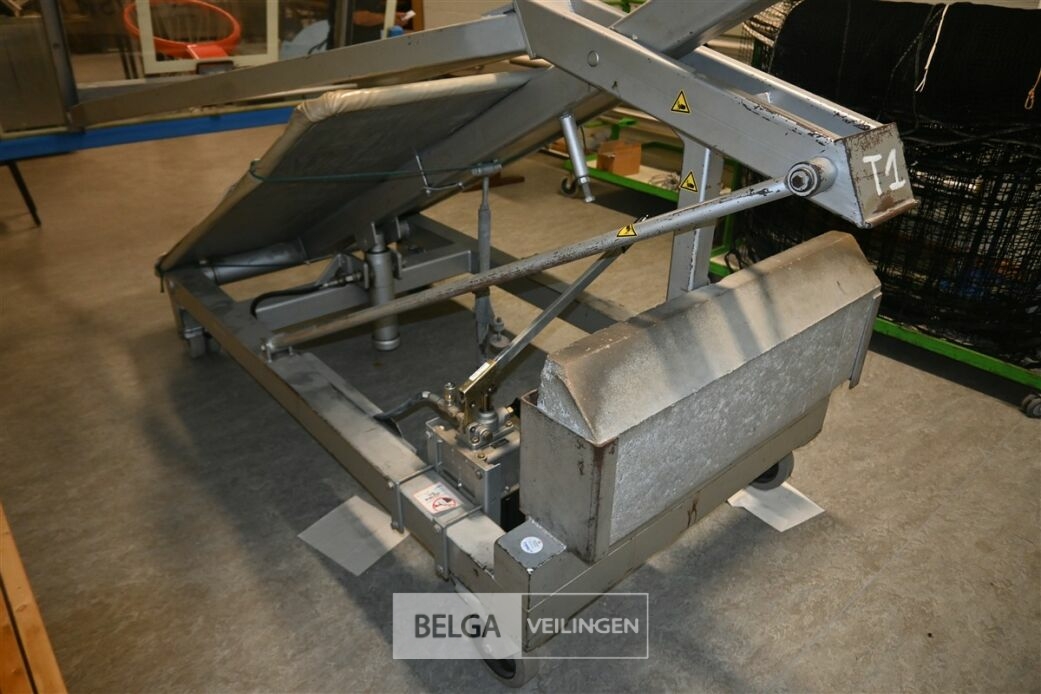Inklapbare mobiele basketbalring – foto 5 – kavel bij Belga Veilingen