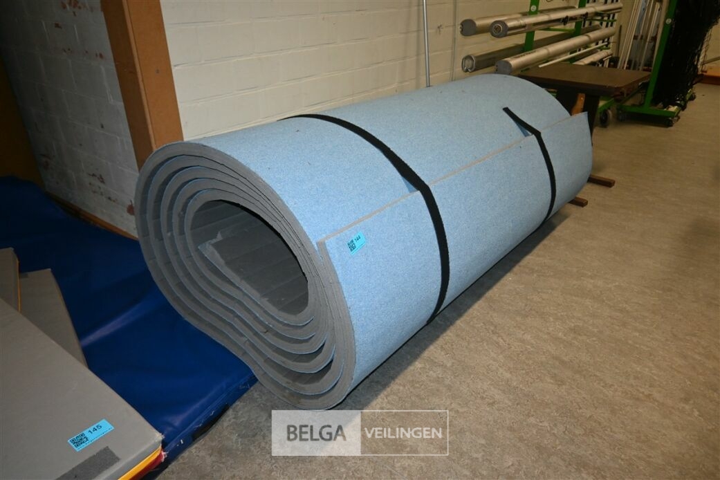 1x Blauwe turnmat – foto 2 – kavel bij Belga Veilingen