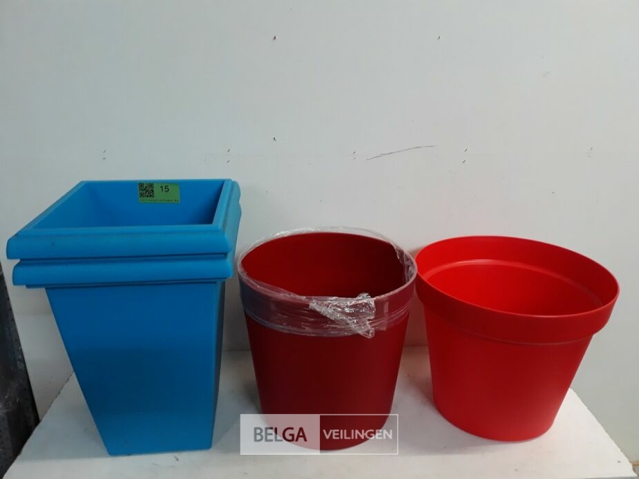4 x Bloempot mix – foto 2 – kavel bij Belga Veilingen, Oudsbergen