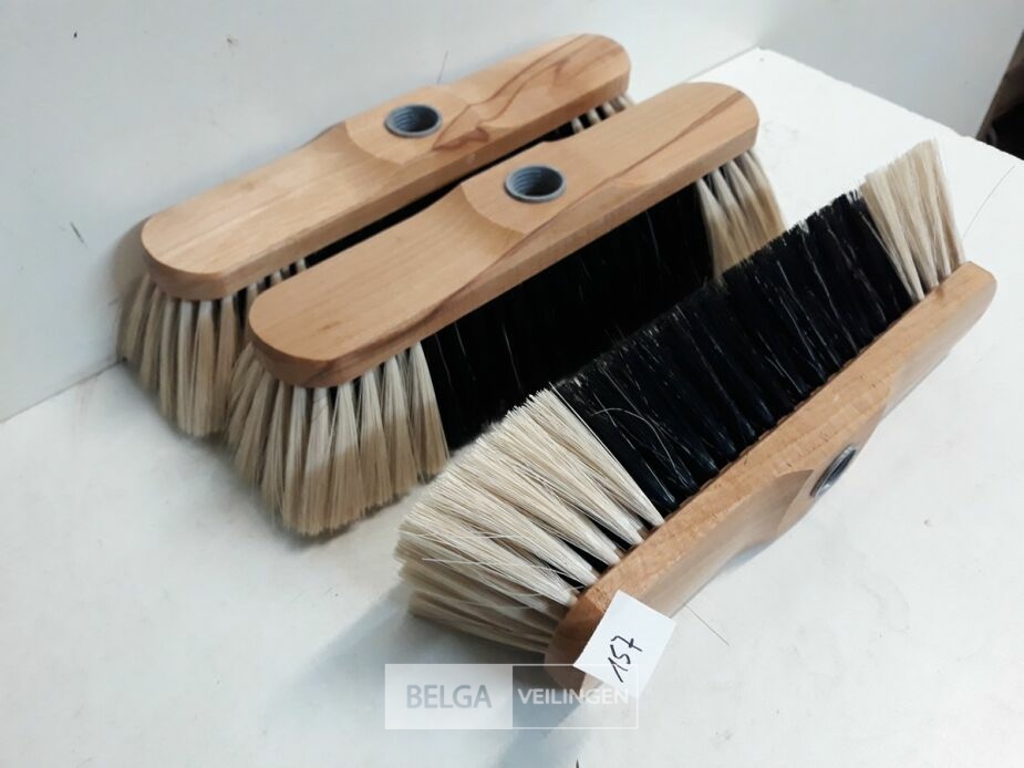 3 x Keerborstel zachte haren 28 cm – foto 3 – kavel bij Belga Veilingen, Oudsbergen