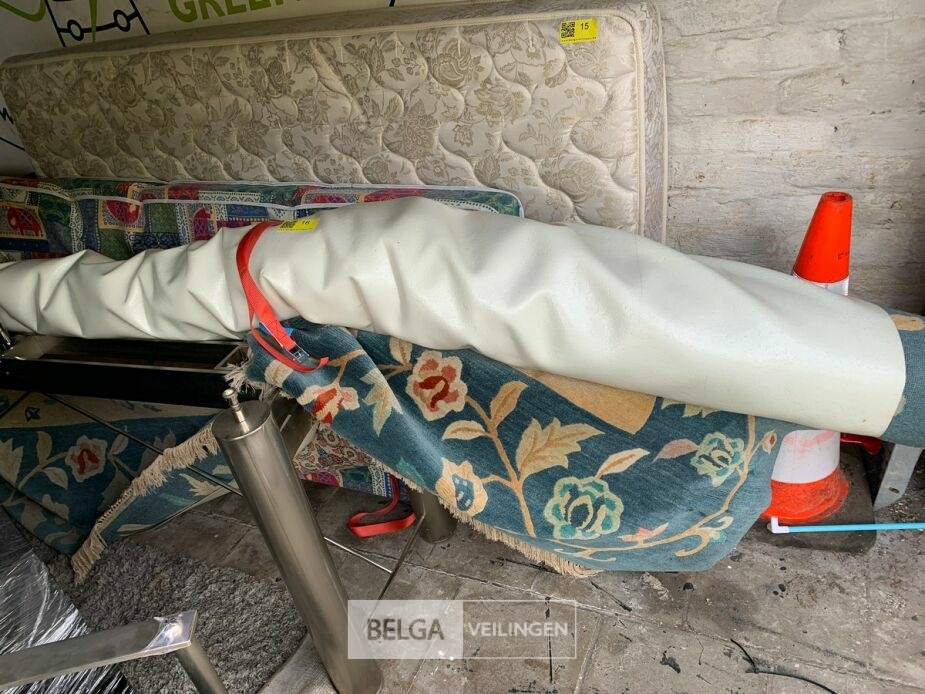 Handgeknoopt tapijt – foto 3 – kavel bij Belga Veilingen, Knokke