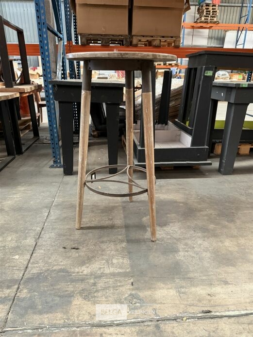 PURE houten bartafel – foto 3 – kavel bij Belga Veilingen, Lummen