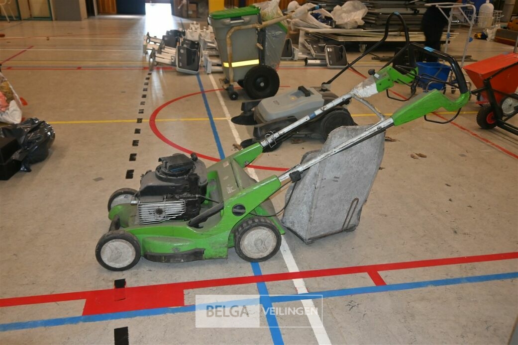 Grasmaaier VIKING – foto 2 – kavel bij Belga Veilingen