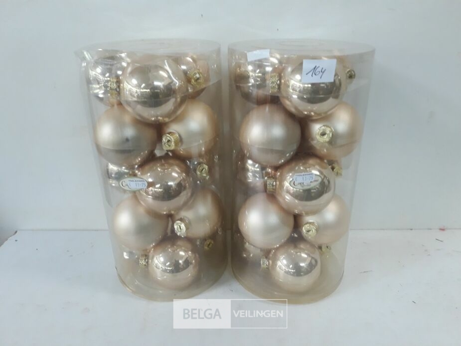 2 x Kerstballen 15 stuks pvc goud – foto 2 – kavel bij Belga Veilingen, Oudsbergen