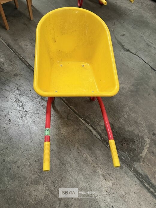 Kinderkruiwagen – foto 4 – kavel bij Belga Veilingen, Lummen