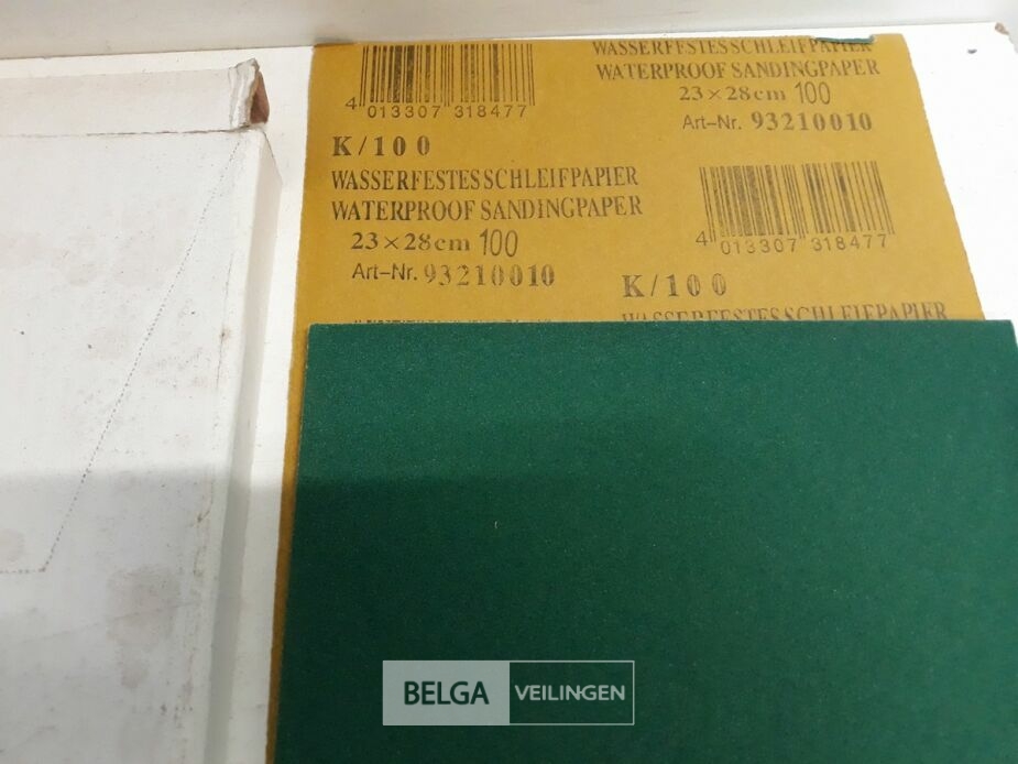 50 x Schuurpapier waterschuurpapier K100 – foto 3 – kavel bij Belga Veilingen, Oudsbergen