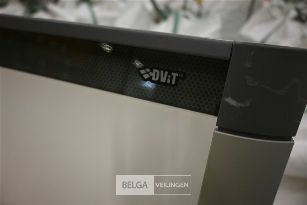 1x set presentatiemateriaal – foto 4 – kavel bij Belga Veilingen