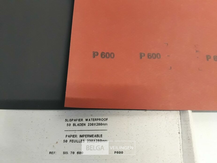 50 x Schuurpapier waterschuurpapier K600 – foto 4 – kavel bij Belga Veilingen, Oudsbergen