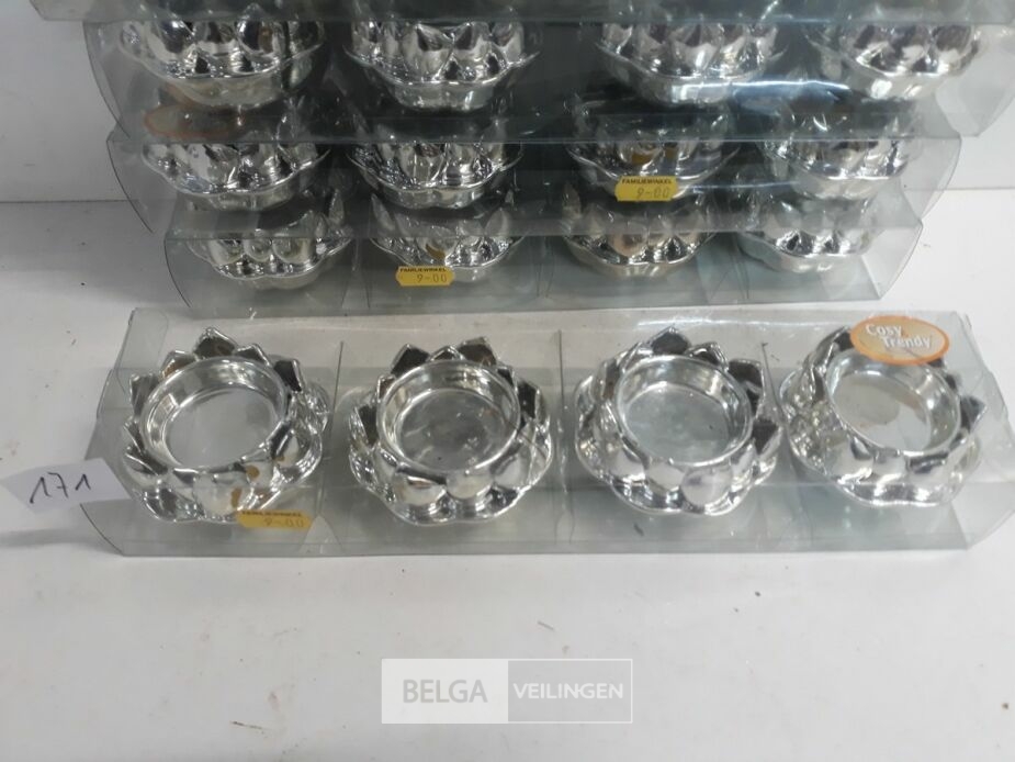 6 x T-lichthouder zilver 4 stuks 7,5 cm – foto 2 – kavel bij Belga Veilingen, Oudsbergen