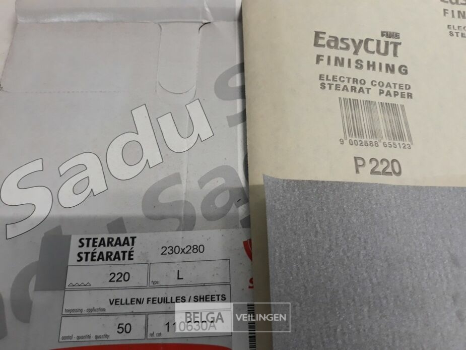 50 x Schuurpapier stearaat K220 – foto 3 – kavel bij Belga Veilingen, Oudsbergen