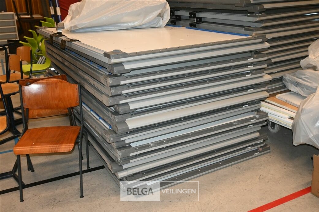 Partij presentatiemateriaal – foto 3 – kavel bij Belga Veilingen