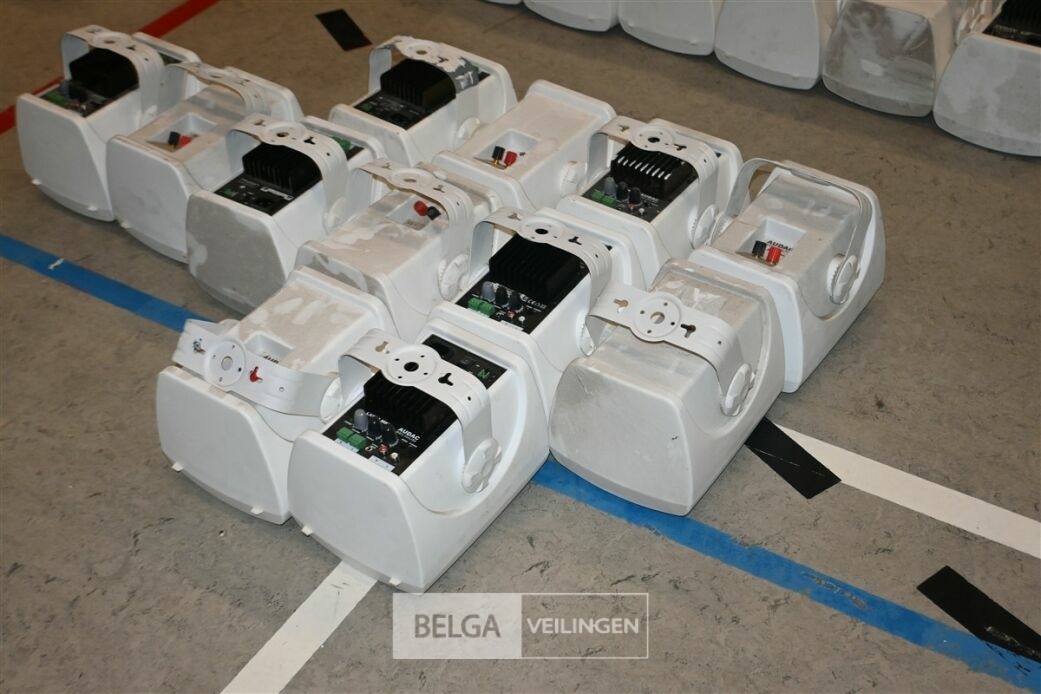 Partij presentatiemateriaal – foto 9 – kavel bij Belga Veilingen