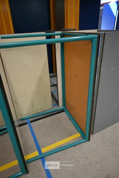 ± 20 Tafels – foto 5 – kavel bij Belga Veilingen