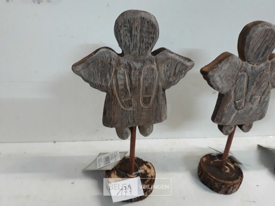 4 x Engel hout op staander 20 cm – foto 3 – kavel bij Belga Veilingen, Oudsbergen