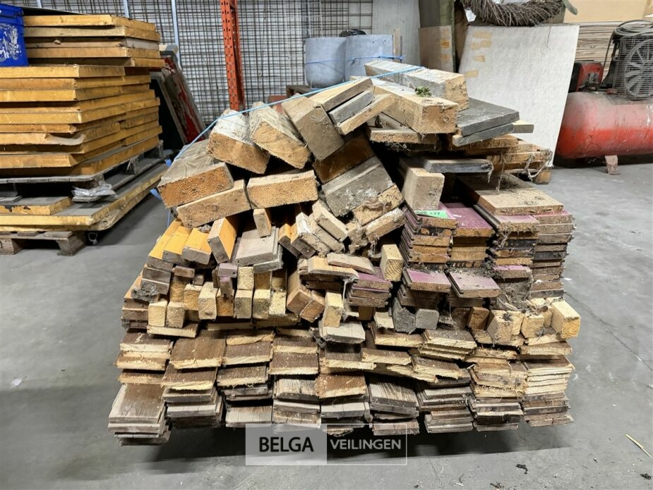 1 Pallet hout divers – foto 5 – kavel bij Belga Veilingen, Lummen