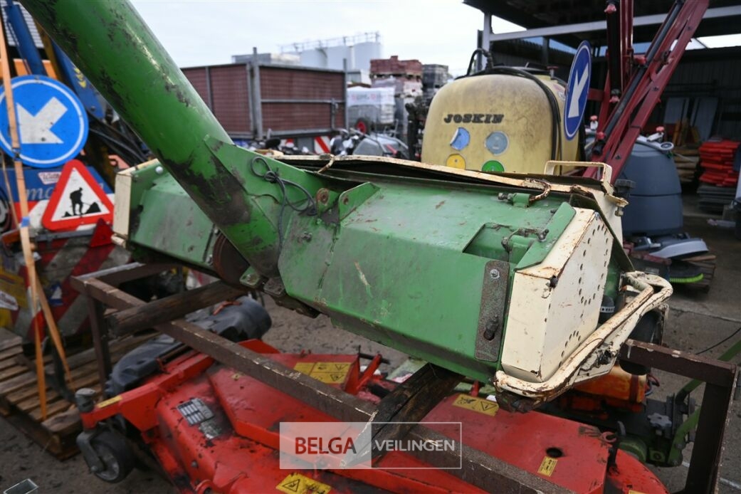 AMAZONE zitmaaier – foto 4 – kavel bij Belga Veilingen