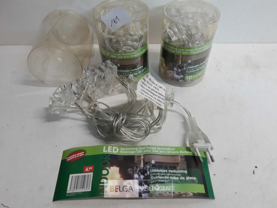 3 x Verlichting 10 ijsblokjes LED koud wit – foto 2 – kavel bij Belga Veilingen, Oudsbergen