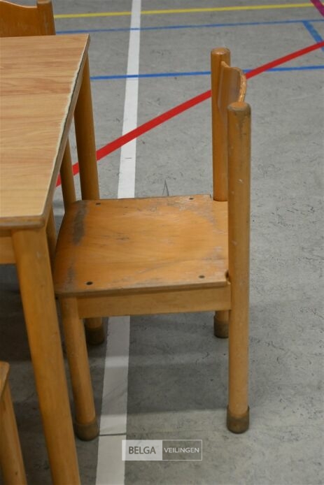 1x Set kleutermeubilair – foto 4 – kavel bij Belga Veilingen