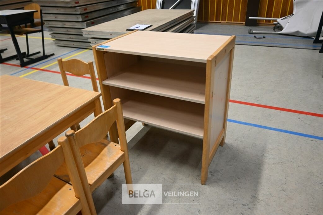 1x Set kleutermeubilair – foto 5 – kavel bij Belga Veilingen