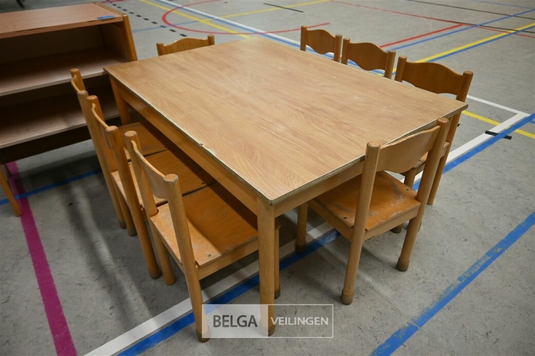 1x Set kleutermeubilair – foto 3 – kavel bij Belga Veilingen