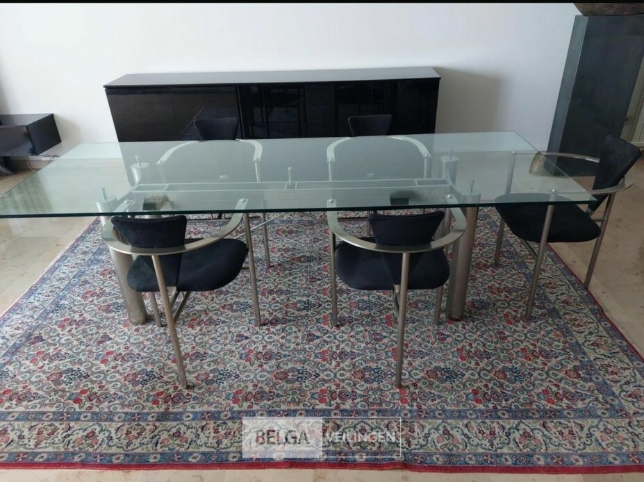 Glazen tafel met inox onderstel – foto 2 – kavel bij Belga Veilingen, Knokke