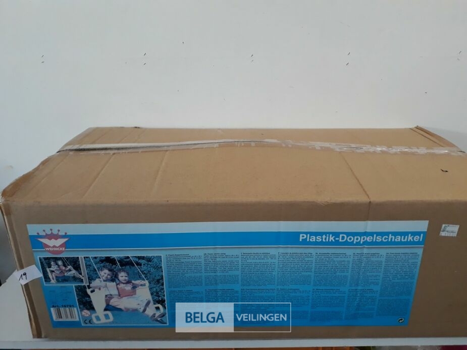 1 x Schommelstoel pvc 86x38x59 cm – foto 2 – kavel bij Belga Veilingen, Oudsbergen