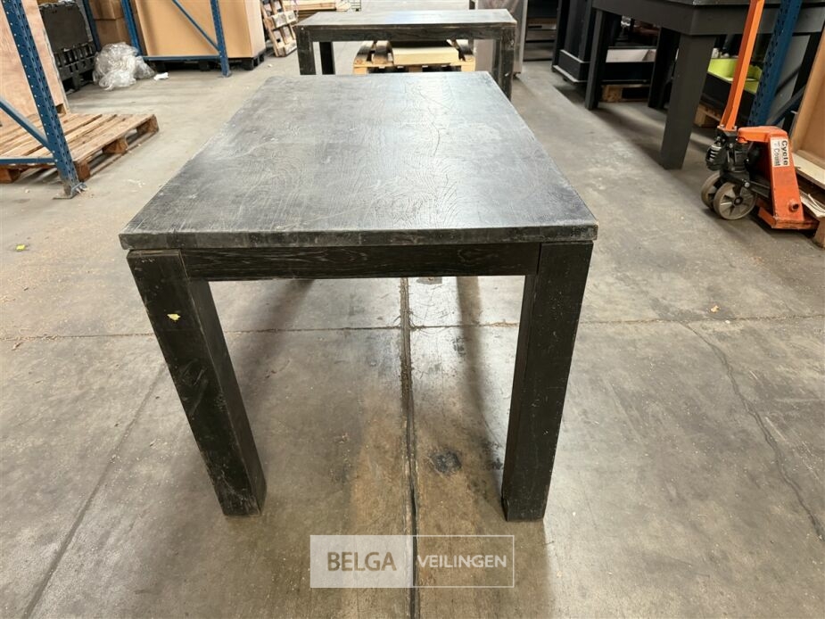 Zwarte houten tafel – foto 4 – kavel bij Belga Veilingen, Lummen