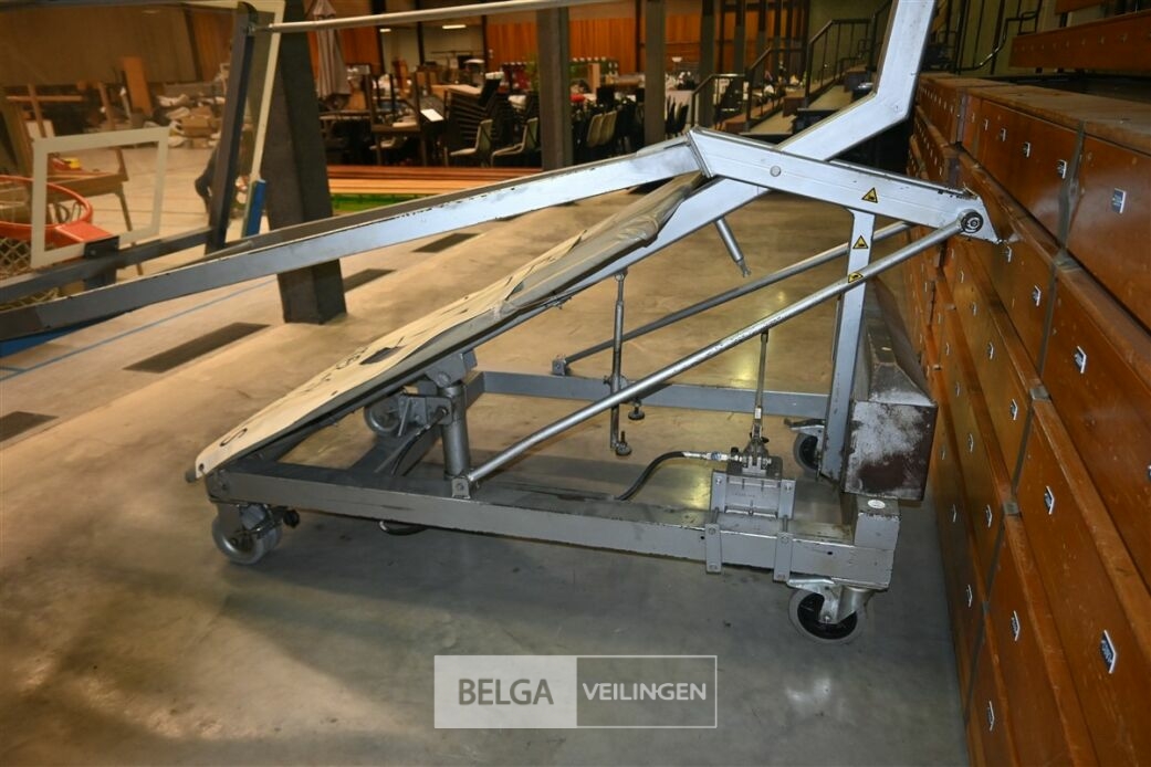 Inklapbare mobiele basketbalring – foto 5 – kavel bij Belga Veilingen