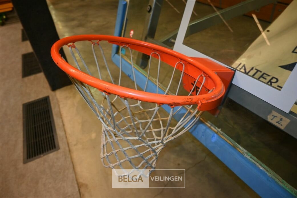 Inklapbare mobiele basketbalring – foto 7 – kavel bij Belga Veilingen