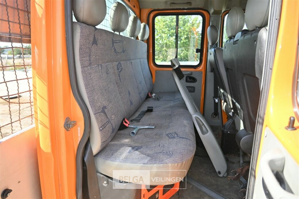 Lichte vracht RENAULT Master – foto 5 – kavel bij Belga Veilingen