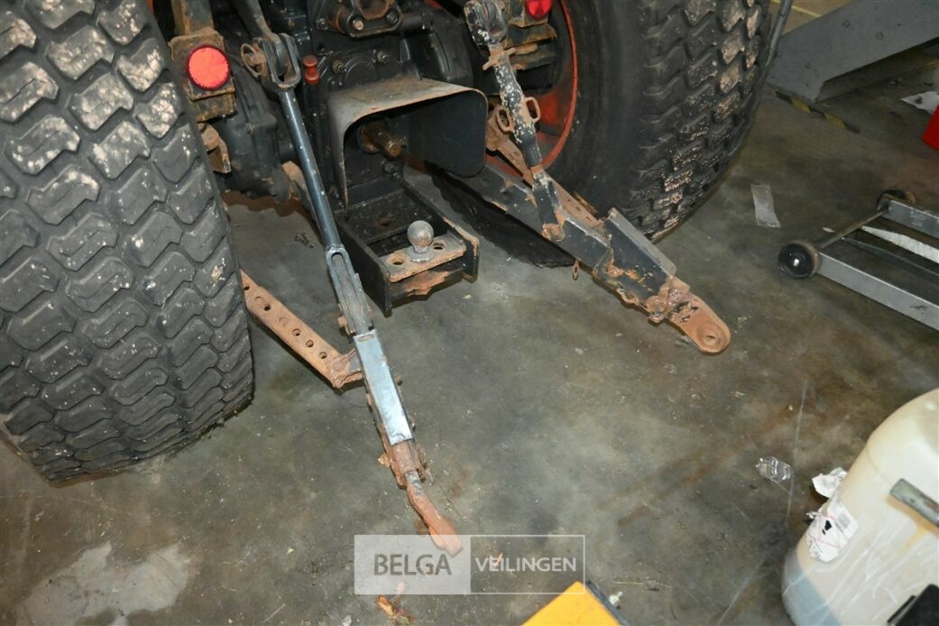 KIOTI tractor – foto 7 – kavel bij Belga Veilingen