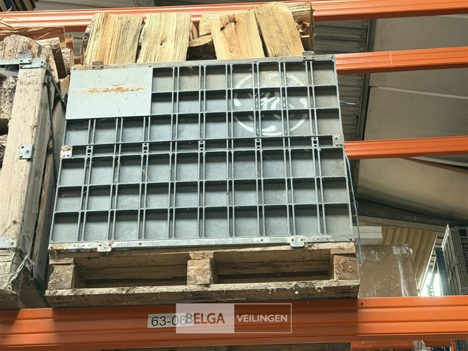 1 Palletbox den hout – foto 3 – kavel bij Belga Veilingen, Lummen