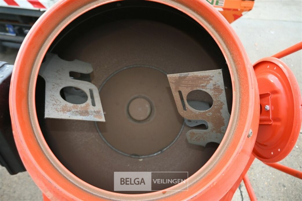 LESCHA betonmolen – foto 6 – kavel bij Belga Veilingen