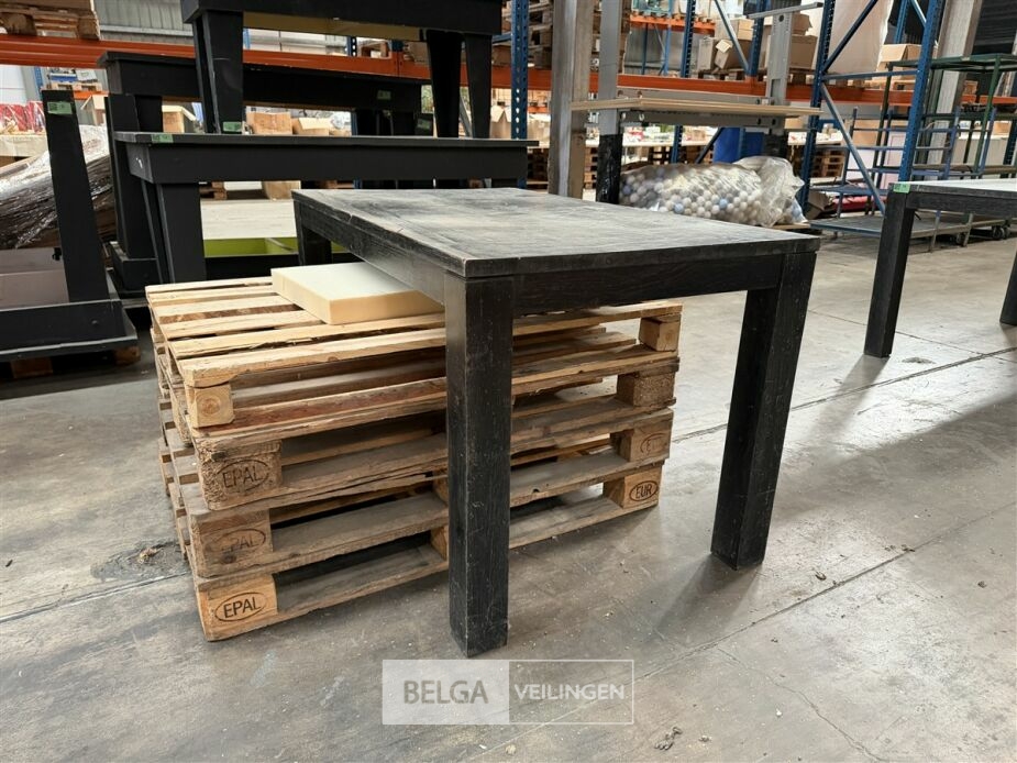 Zwarte houten tafel – foto 7 – kavel bij Belga Veilingen, Lummen