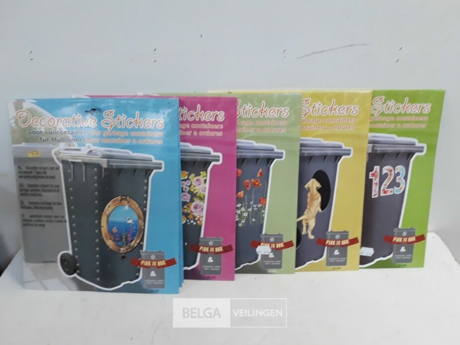 8 x Stickers plak je bak – foto 2 – kavel bij Belga Veilingen, Oudsbergen