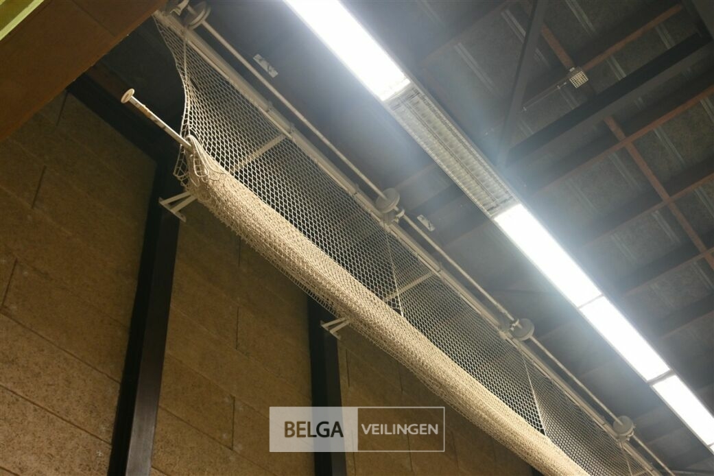 ± 3x Scheidingsnetten zaal – foto 4 – kavel bij Belga Veilingen
