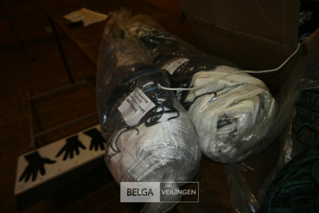 Partij volleybalmateriaal – foto 8 – kavel bij Belga Veilingen