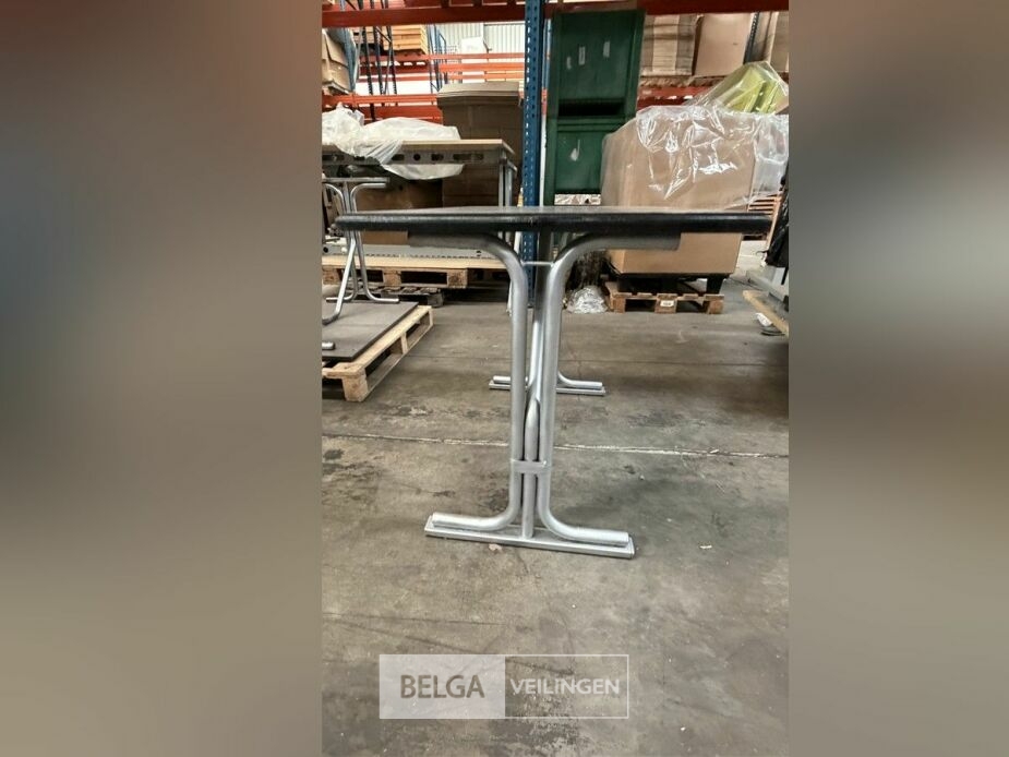 2x Grijze tafel – foto 4 – kavel bij Belga Veilingen, Lummen