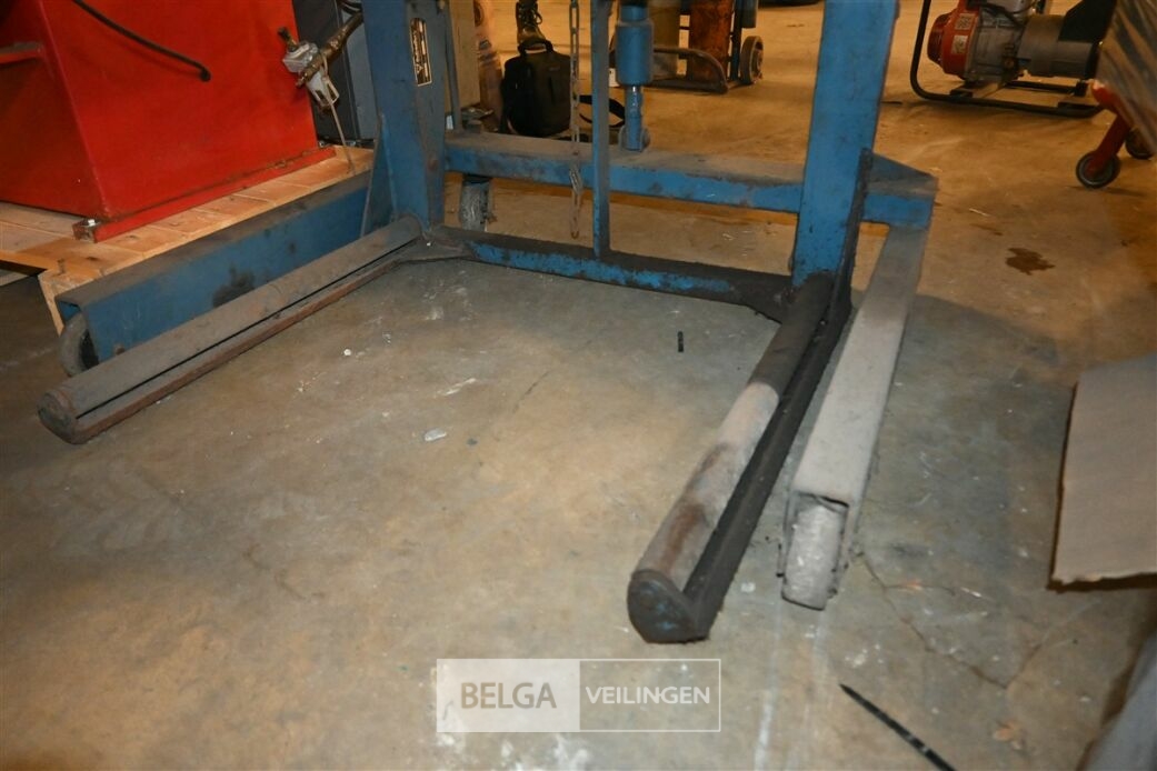 Bandenliftsysteem – foto 4 – kavel bij Belga Veilingen