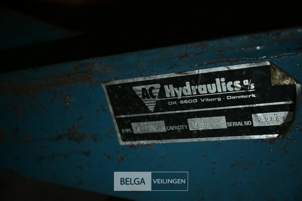 Bandenliftsysteem – foto 5 – kavel bij Belga Veilingen